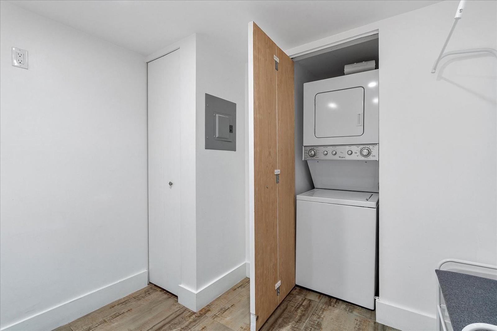 Apartamento Beautiful Water & Park Views, Remodeled, Wfh Office *