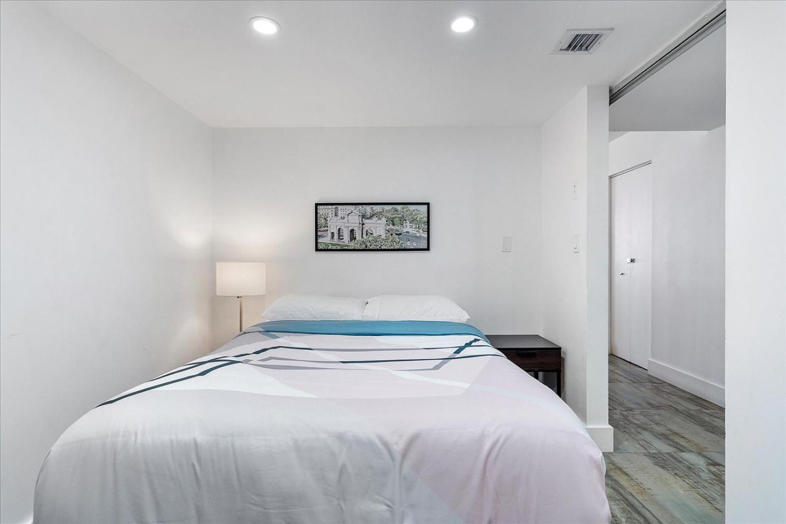 Beautiful Water & Park Views, Remodeled, Wfh Office