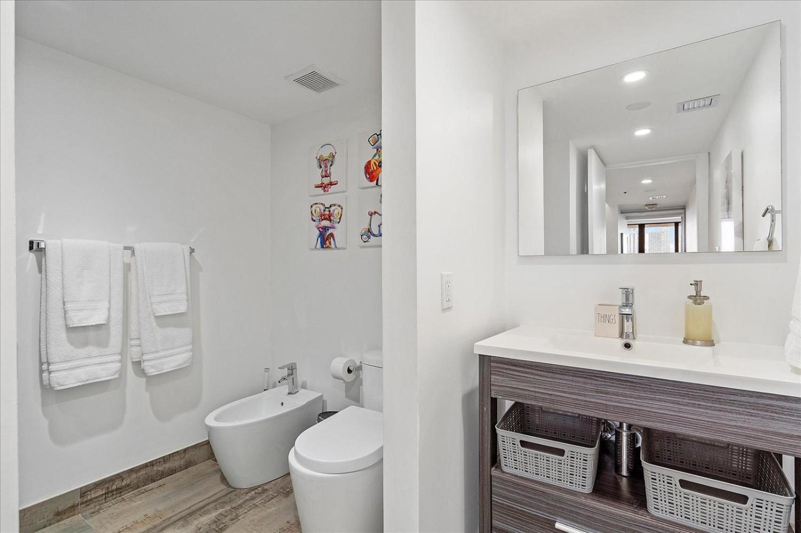 Apartment Beautiful Water & Park Views, Remodeled, Wfh Office Miami