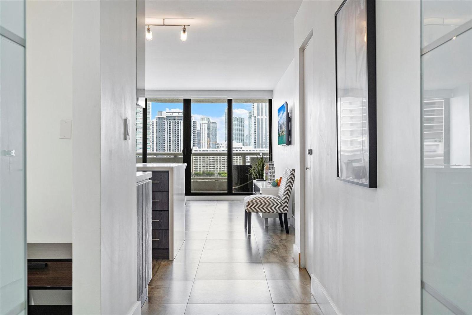 Beautiful Water & Park Views, Remodeled, Wfh Office *